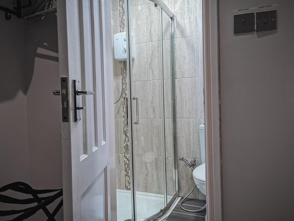 Luxurious 3 Bedroom Apartment: Heart Of Westend Glasgow Exterior foto
